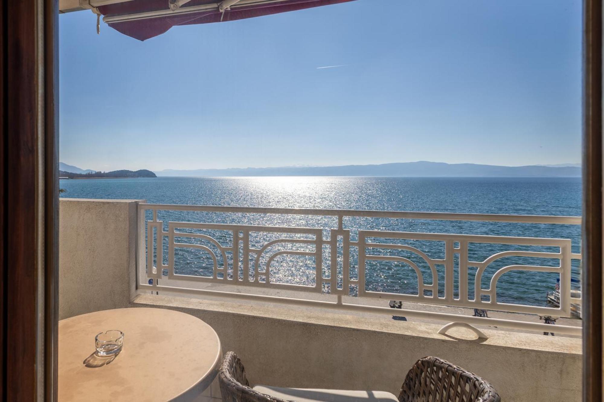 Villa Dea Ohrid Bagian luar foto